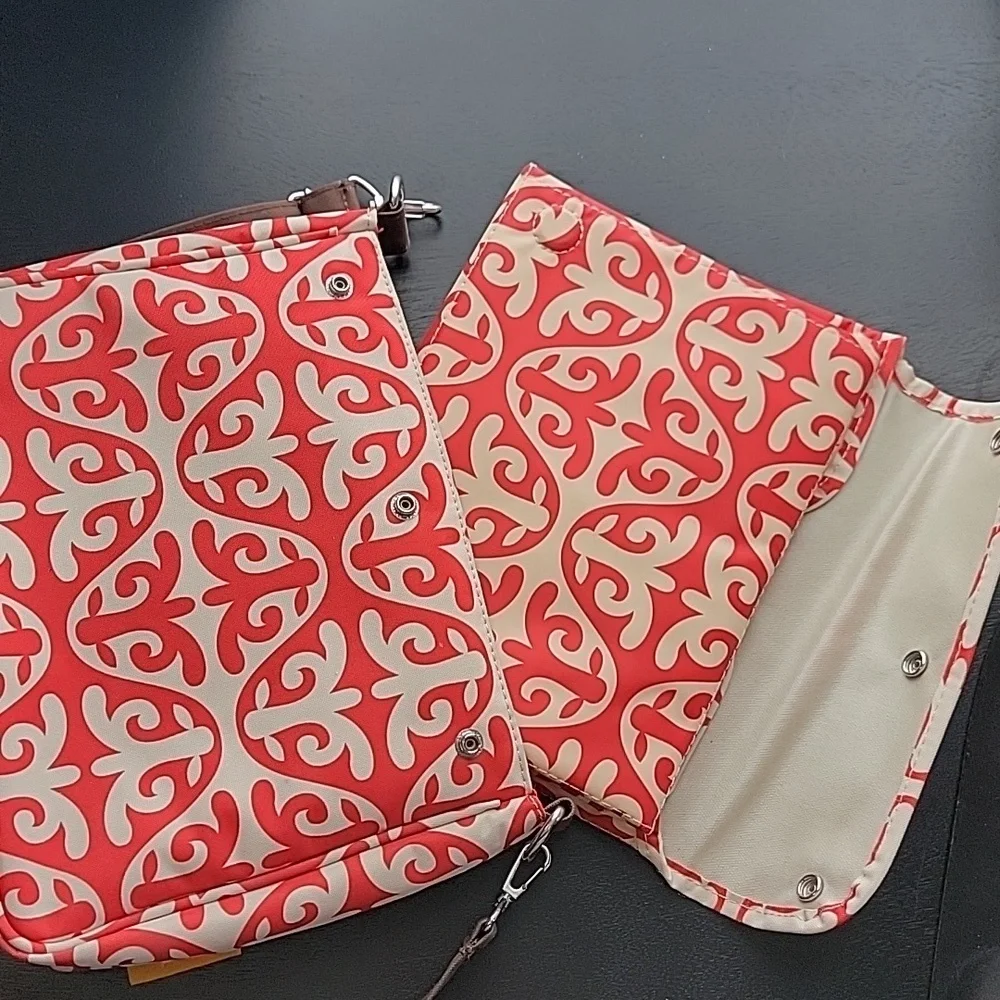 Infantino Savvy Bag - Red and Cream Patterned Shoulder Diaper Bag / Purse